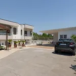 Vera's Bed & Breakfast 3*