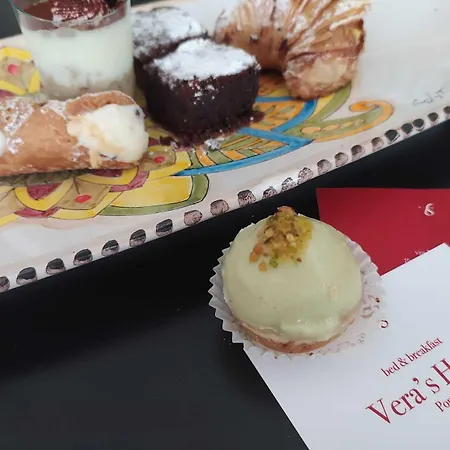 Vera's Nocleg ze śniadaniem 4*