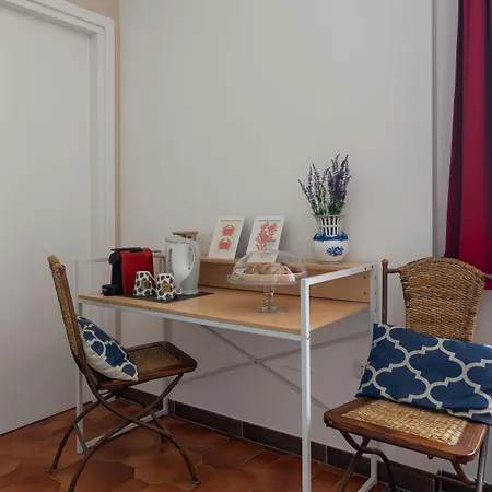 Alojamento de Acomodação e Pequeno-almoço Vera's 3*